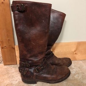 Women’s Frye mid-calf Veronica brown buckle boots